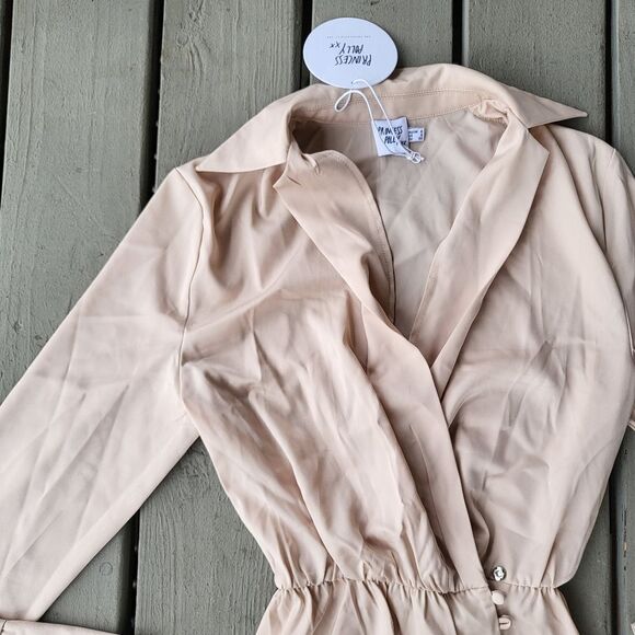 NWT‎ Princess Polly V-Neck Button Cross Over Button Nicola Beige Mini Dress 2US - Picture 5 of 9